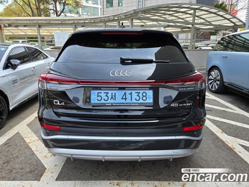 Audi Q4 e-tron 2025