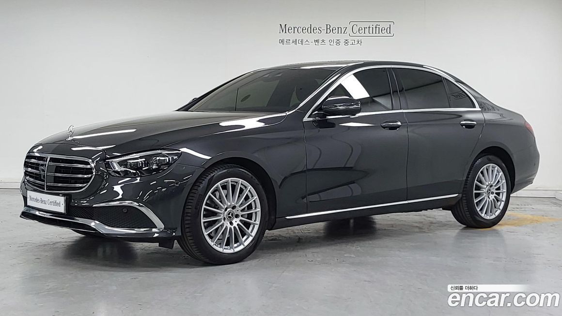 Mercedes-Benz E-Class 2023
