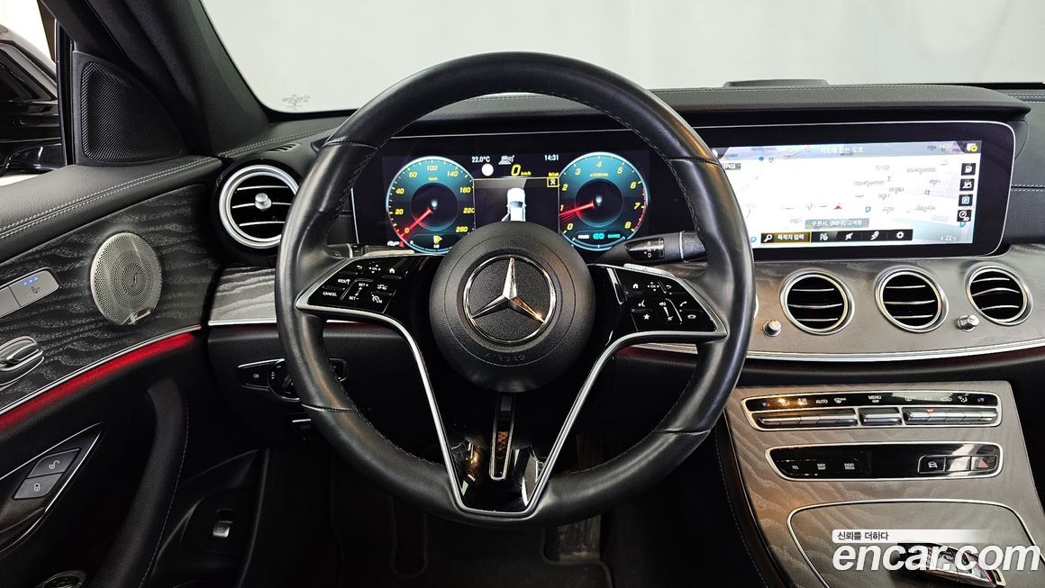 Mercedes-Benz E-Class 2023