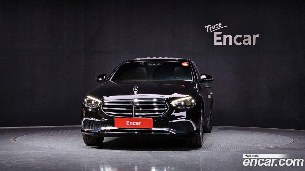 Mercedes-Benz E-Class 2023