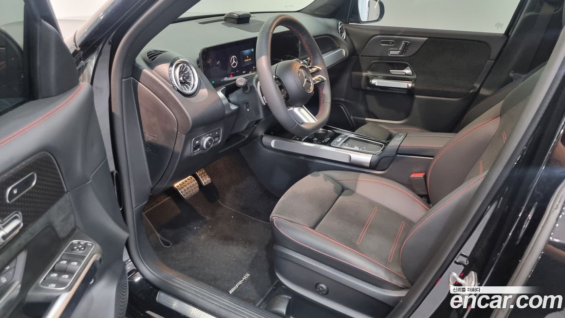 Mercedes-Benz GLB-Class 2025