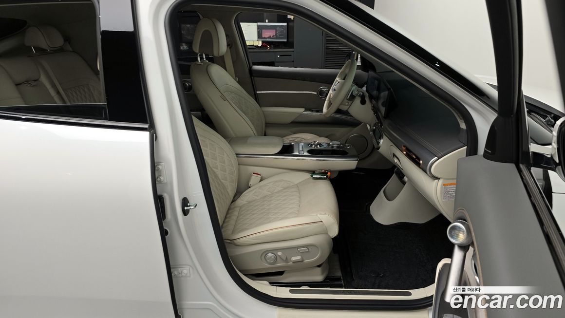 Genesis GV60 2023
