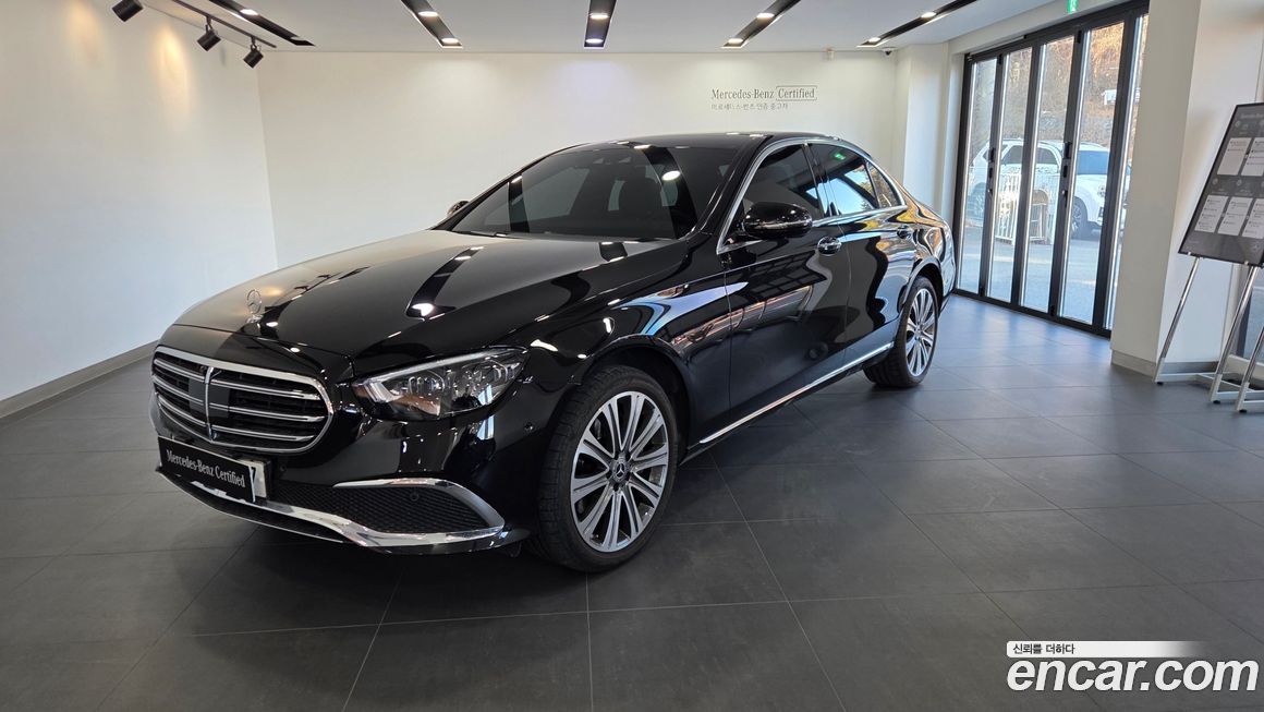 Mercedes-Benz E-Class 2023