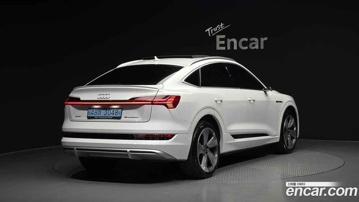 Audi e-tron 2021