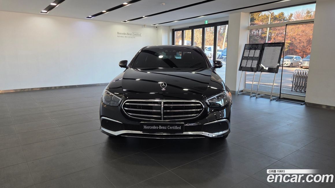 Mercedes-Benz E-Class 2023