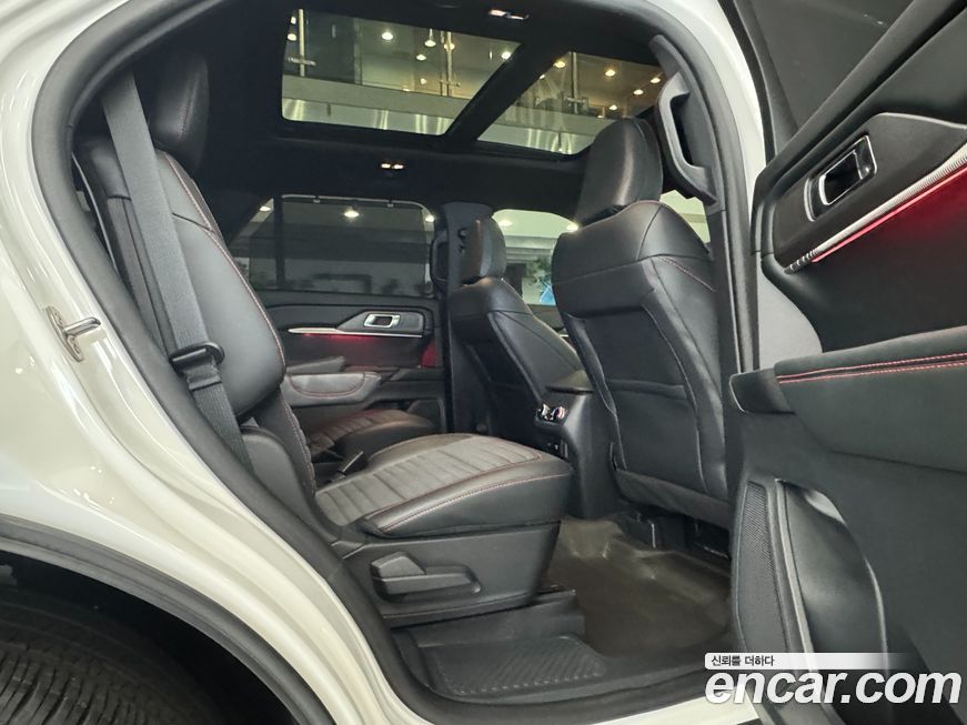 Ford Explorer 2025