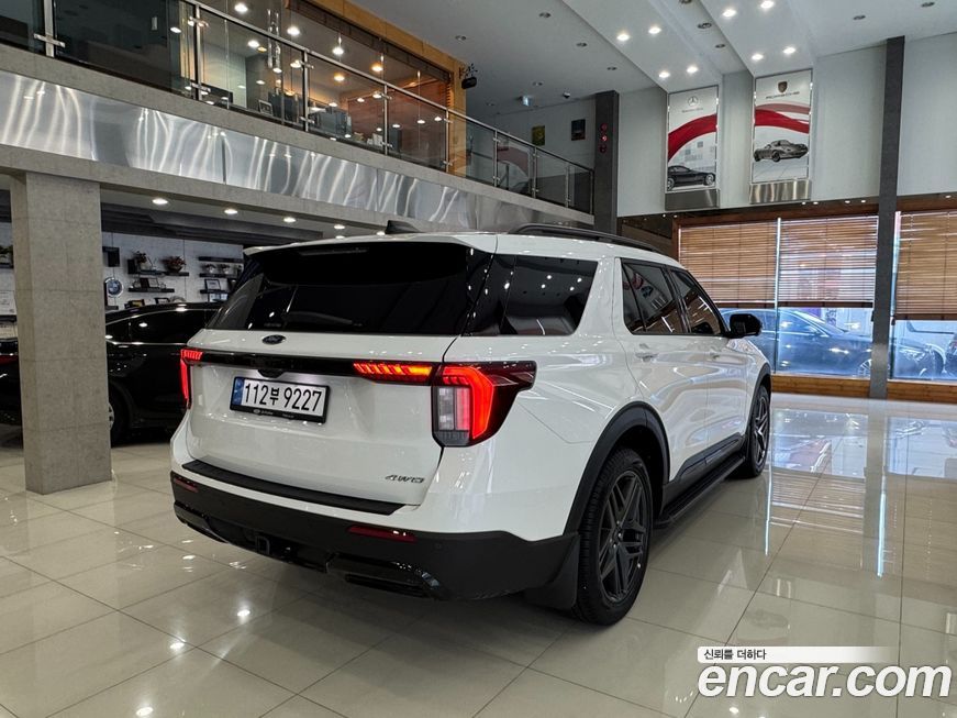 Ford Explorer 2025