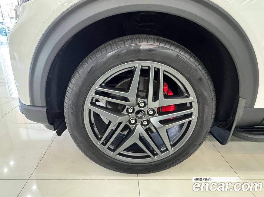 Ford Explorer 2025