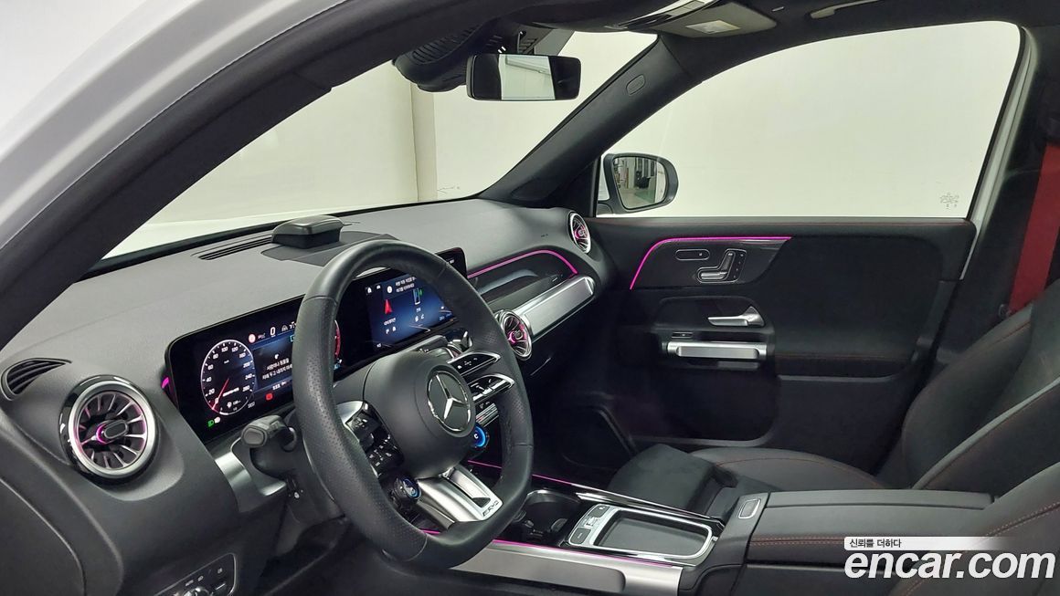 Mercedes-Benz GLB-Class 2025