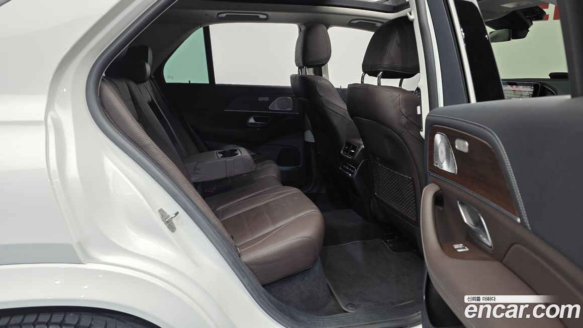 Mercedes-Benz GLE-Class 2021