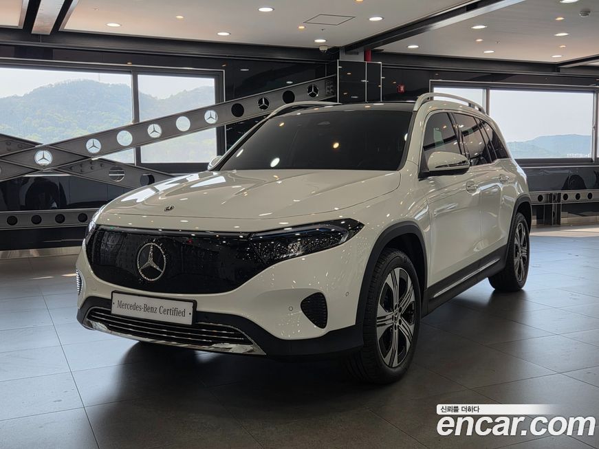 Mercedes-Benz EQB 2026