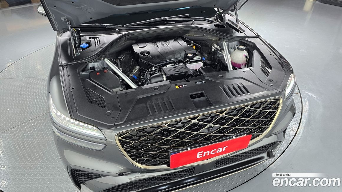 Genesis GV70 2025