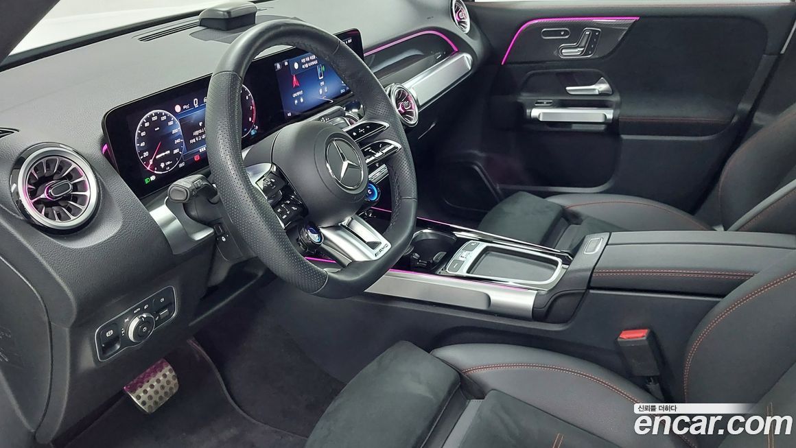 Mercedes-Benz GLB-Class 2025