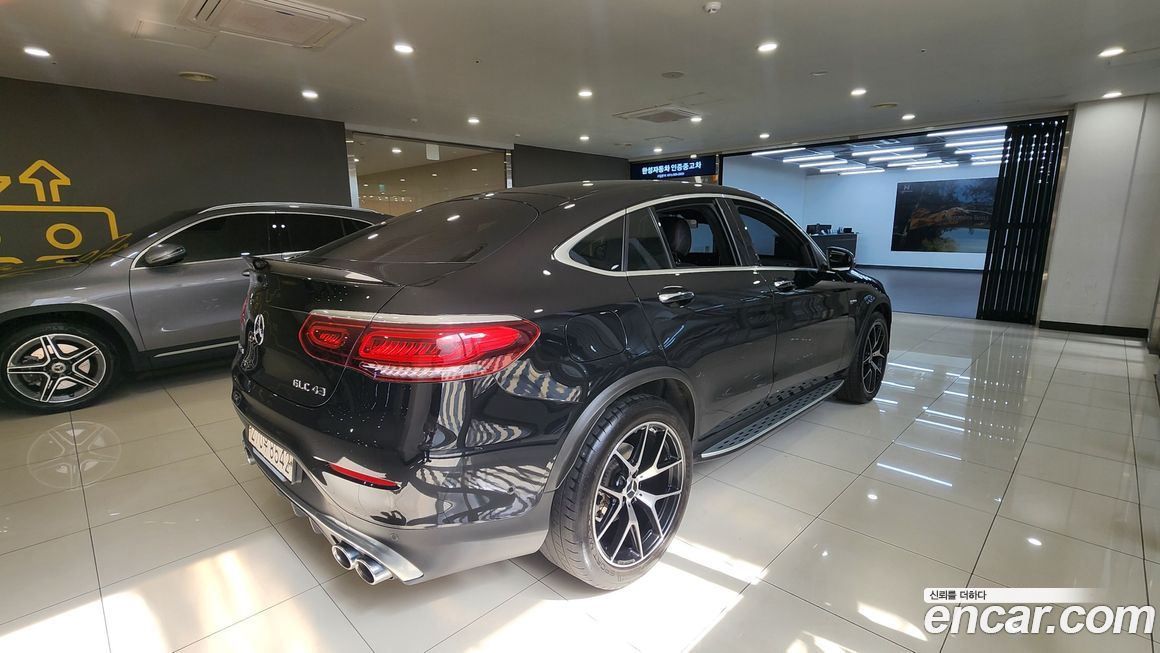 Mercedes-Benz GLC-Class 2023