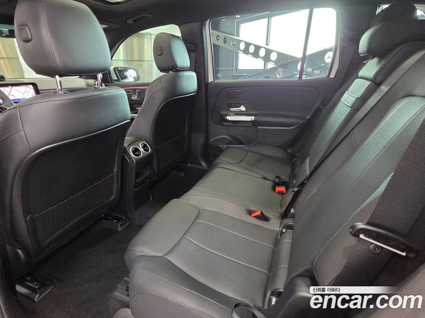 Mercedes-Benz EQB 2026