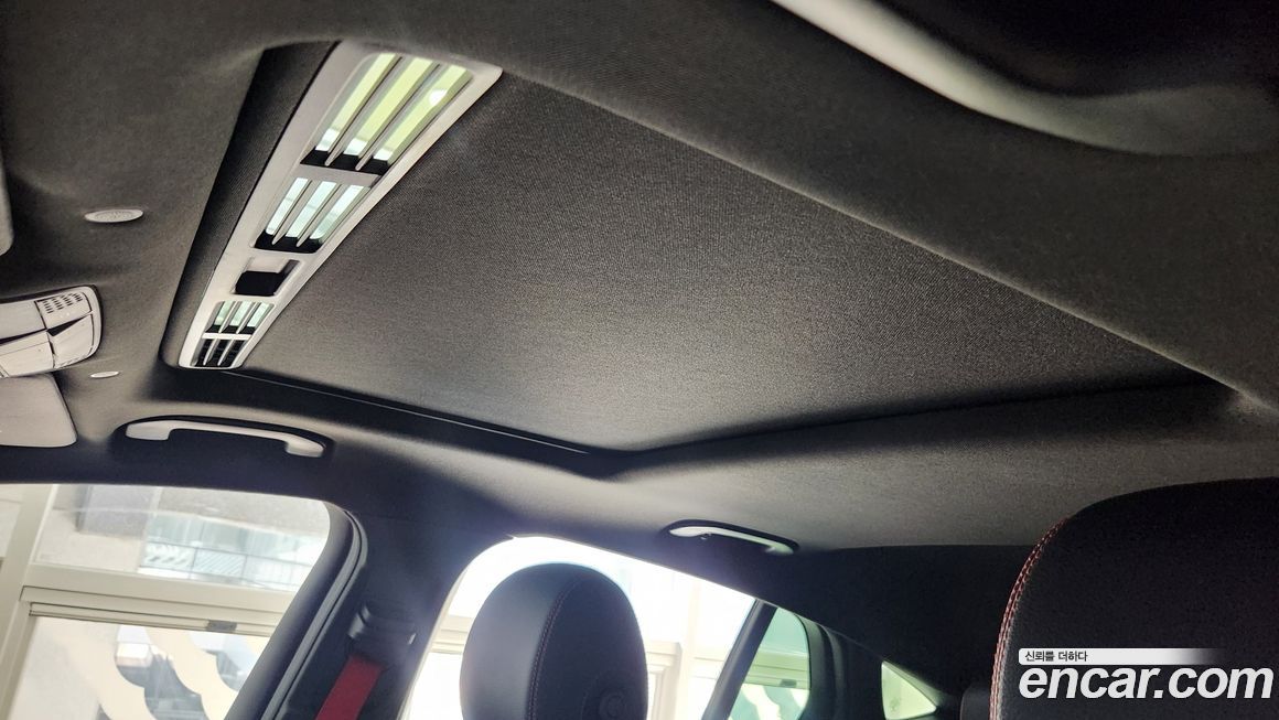 Mercedes-Benz GLC-Class 2023