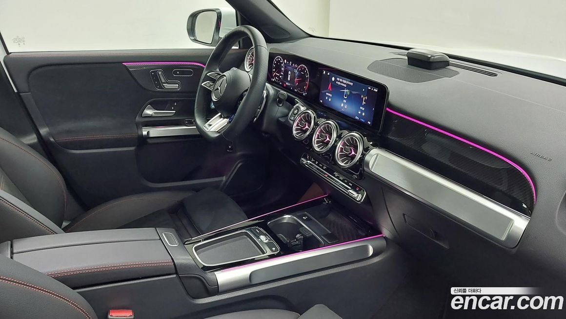 Mercedes-Benz GLB-Class 2025