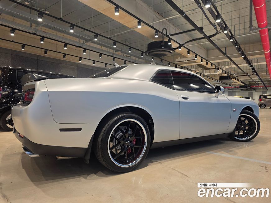 Dodge Challenger 2016