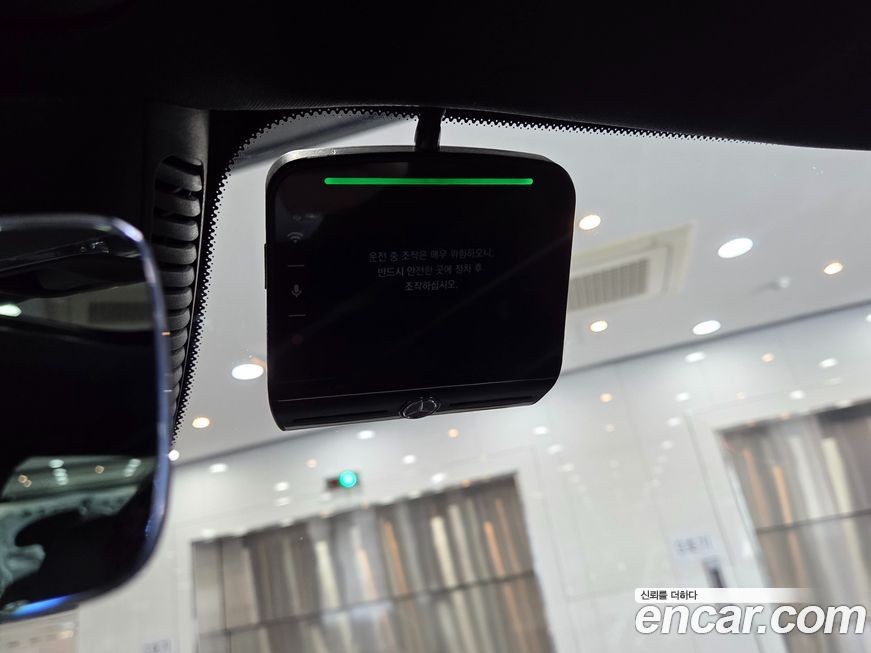 Mercedes-Benz EQB 2026