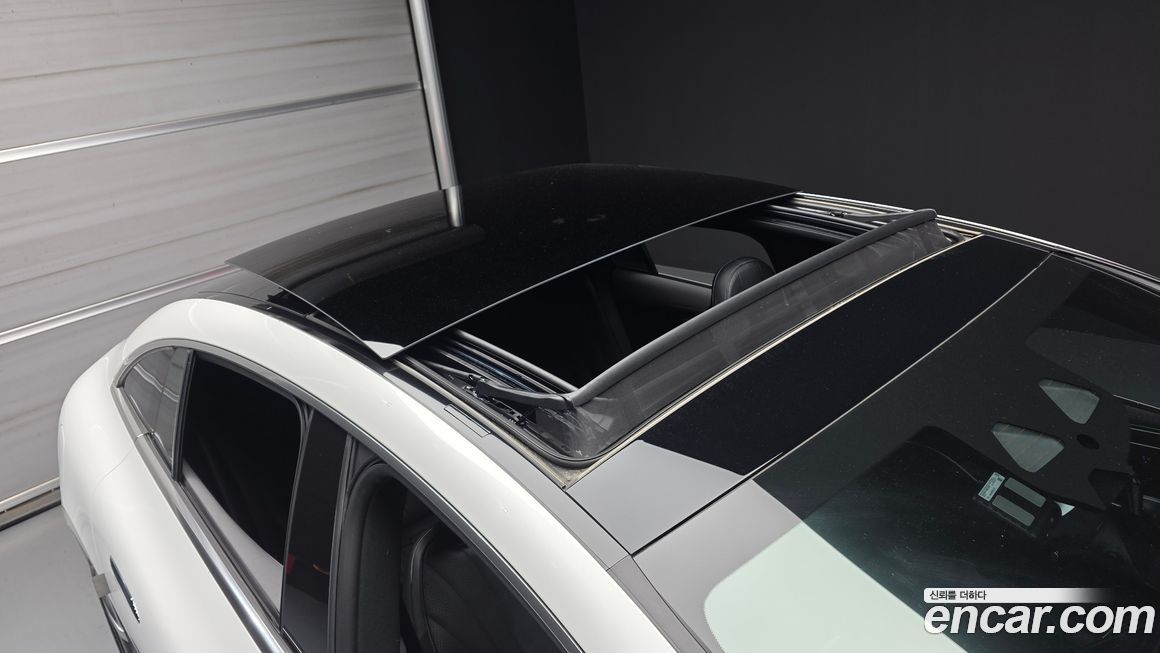 Mercedes-Benz EQE 2023