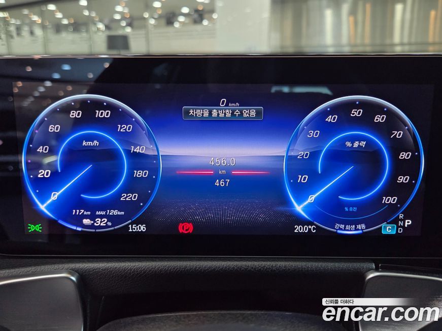 Mercedes-Benz EQB 2026