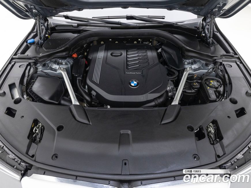 BMW Gran Turismo 2024