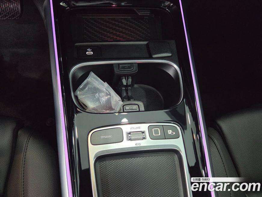 Mercedes-Benz EQB 2026