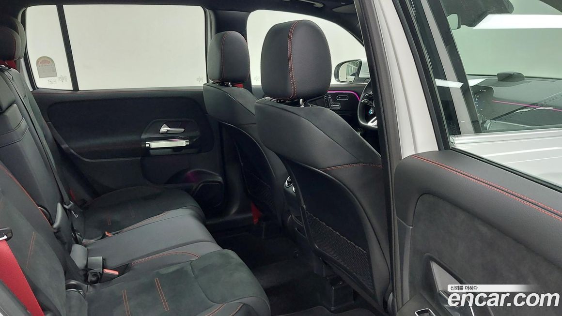 Mercedes-Benz GLB-Class 2025