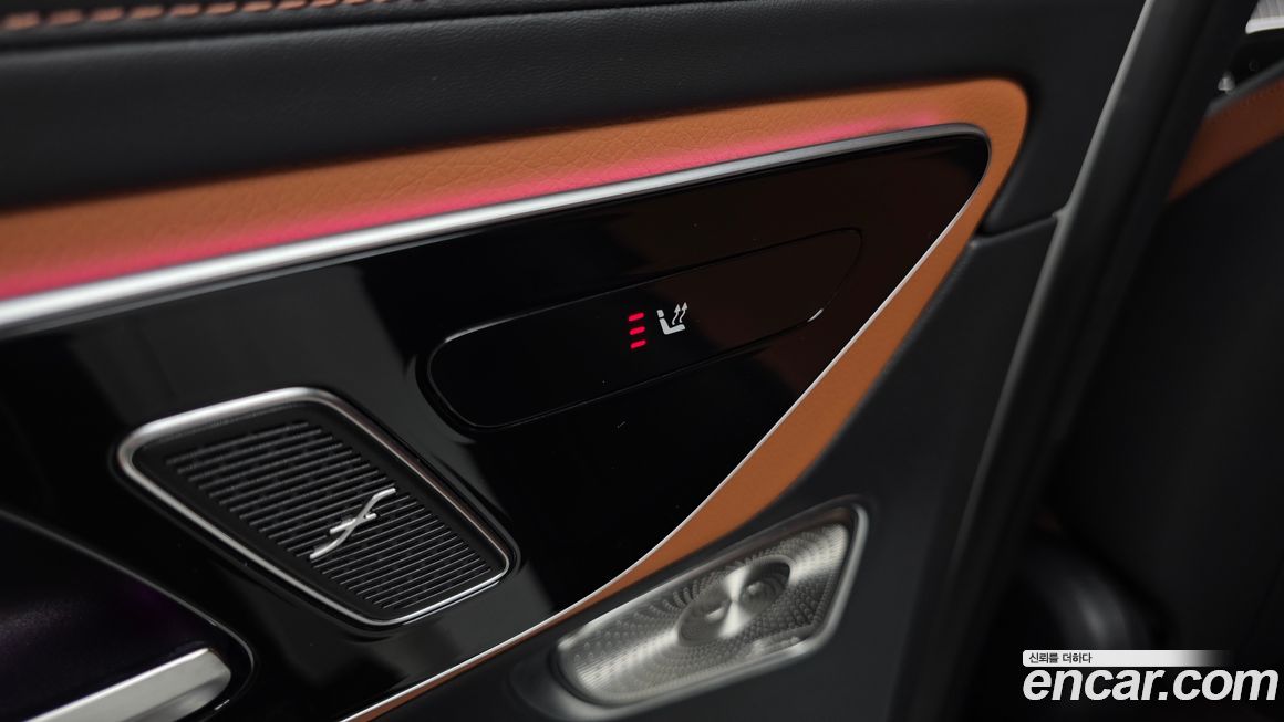 Mercedes-Benz GLC-Class 2024