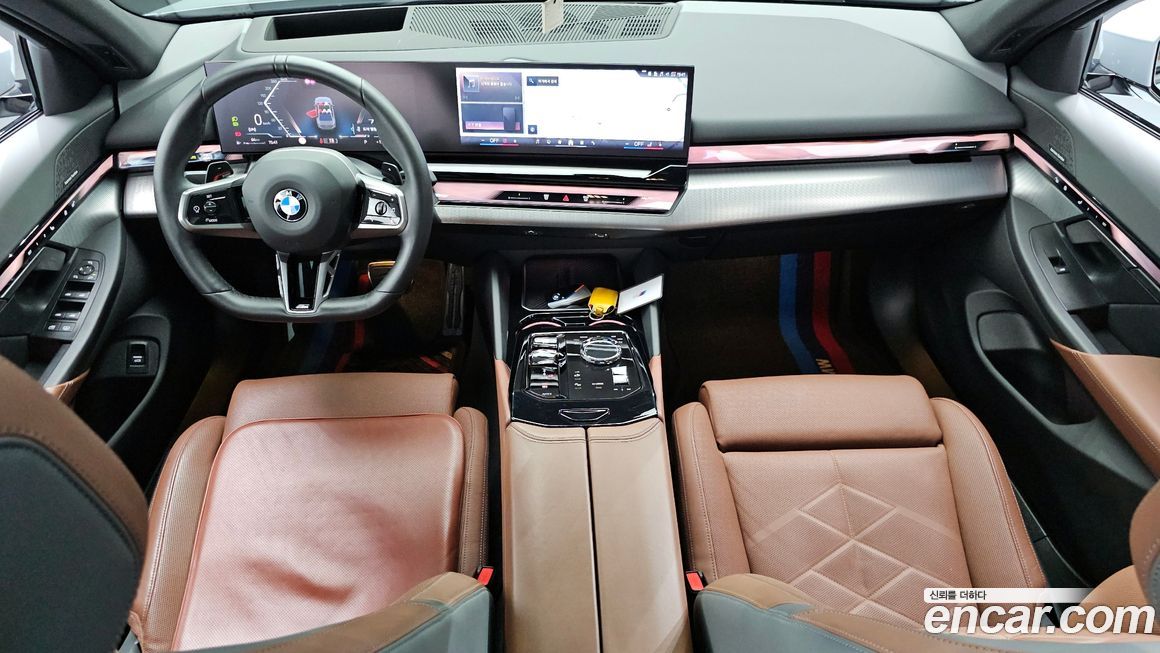 BMW 5-Series 2024