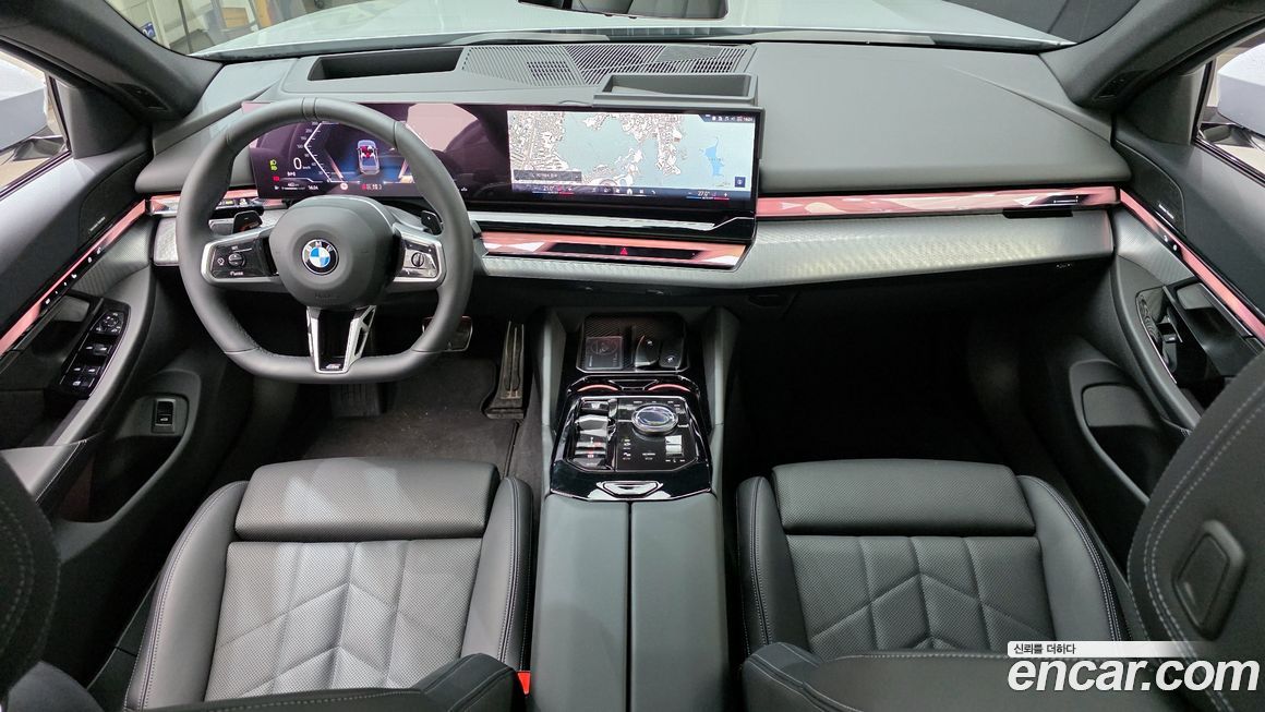 BMW 5-Series 2025