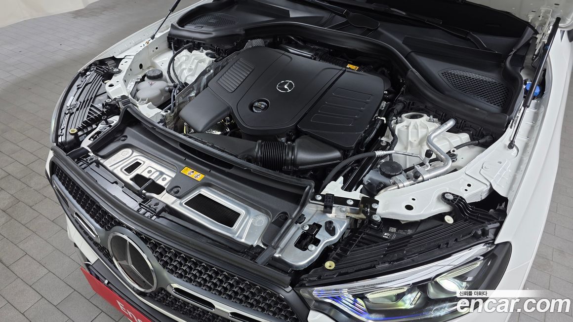 Mercedes-Benz GLC-Class 2024