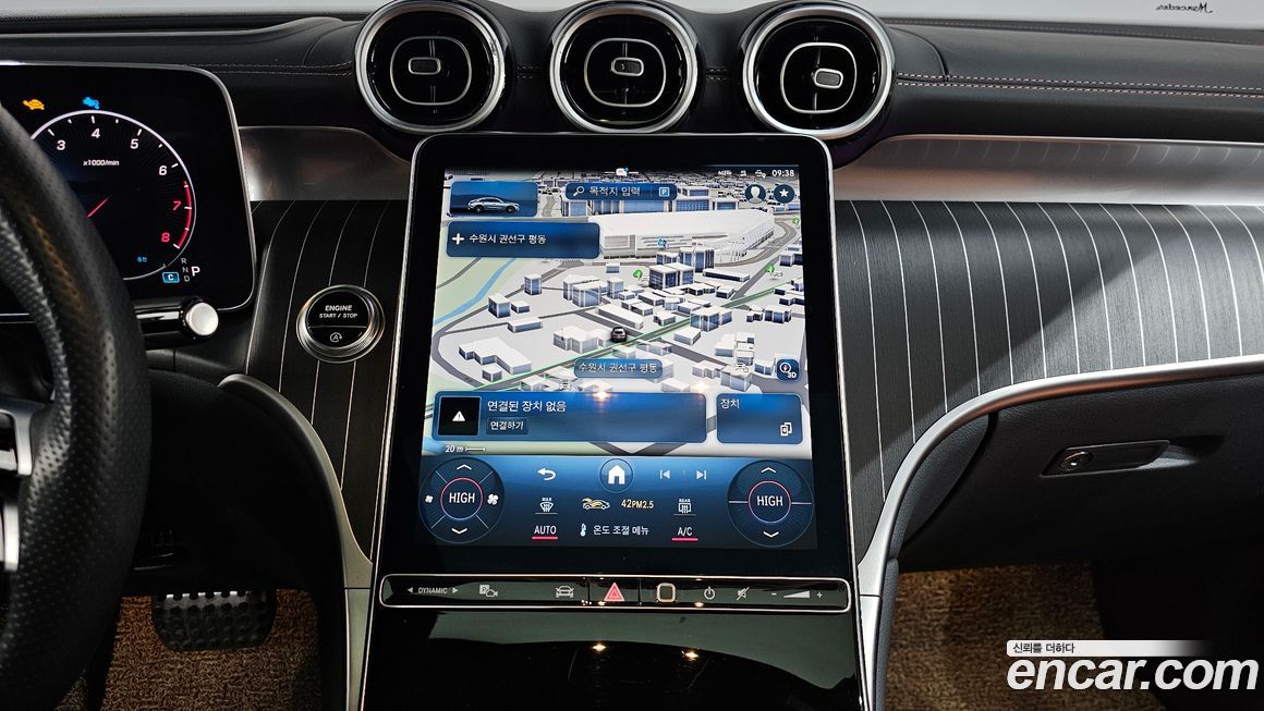 Mercedes-Benz GLC-Class 2024