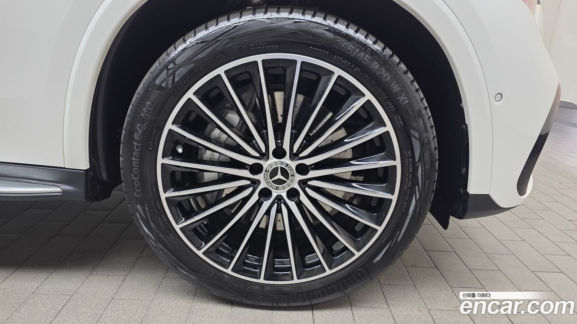 Mercedes-Benz GLC-Class 2024