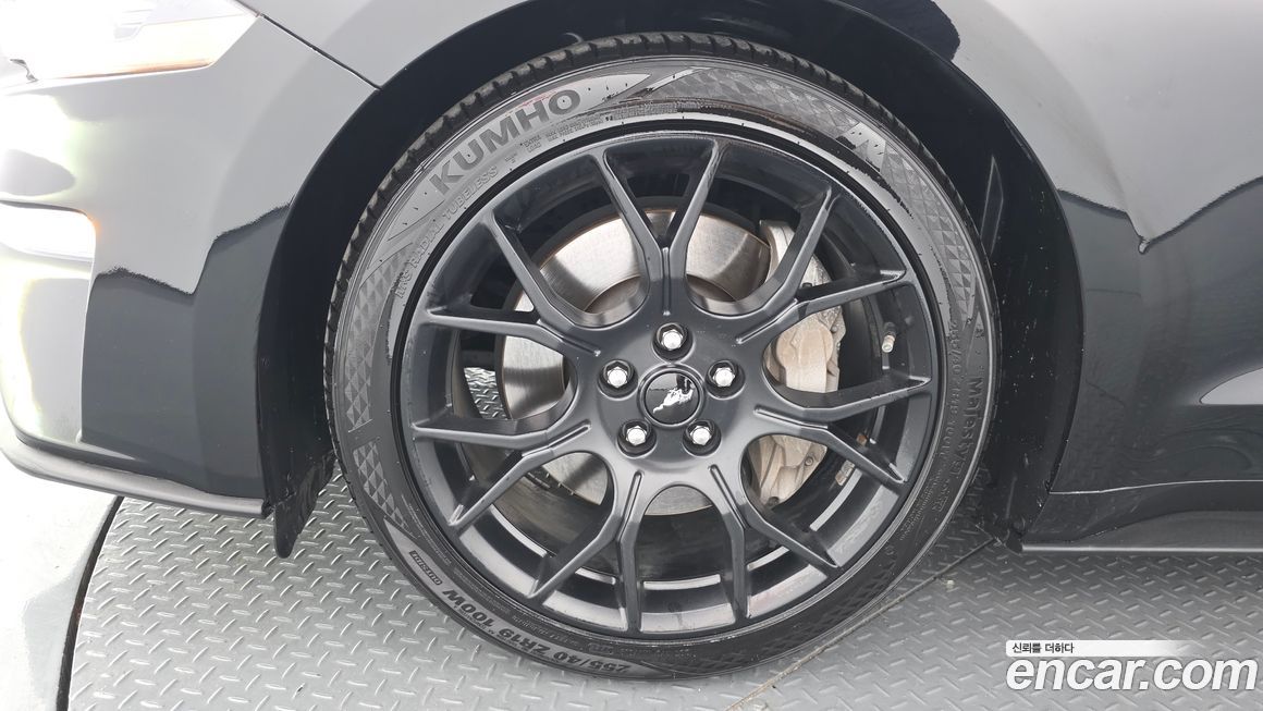 Ford Mustang 2019