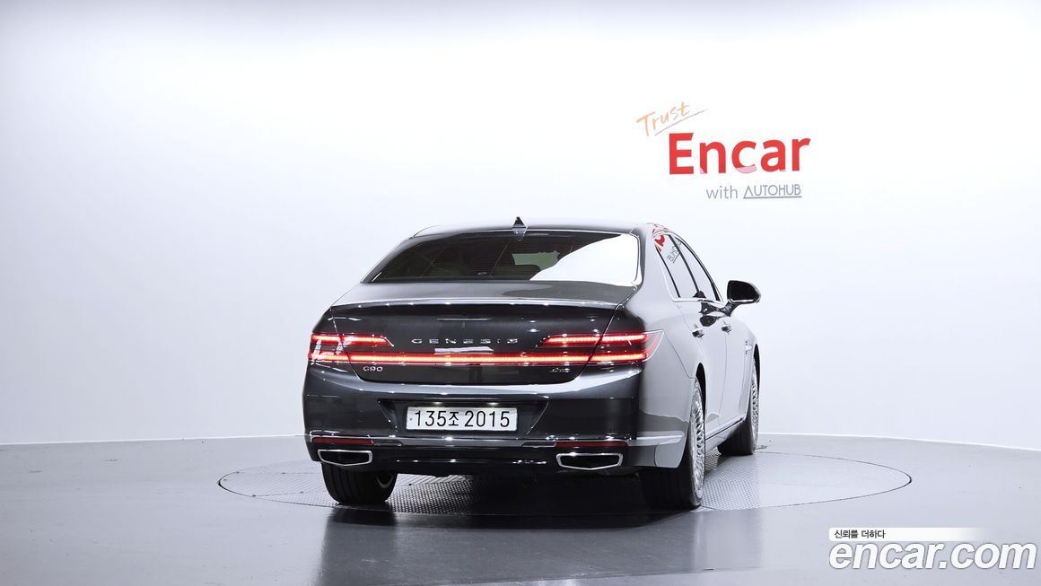 Genesis G90 2021