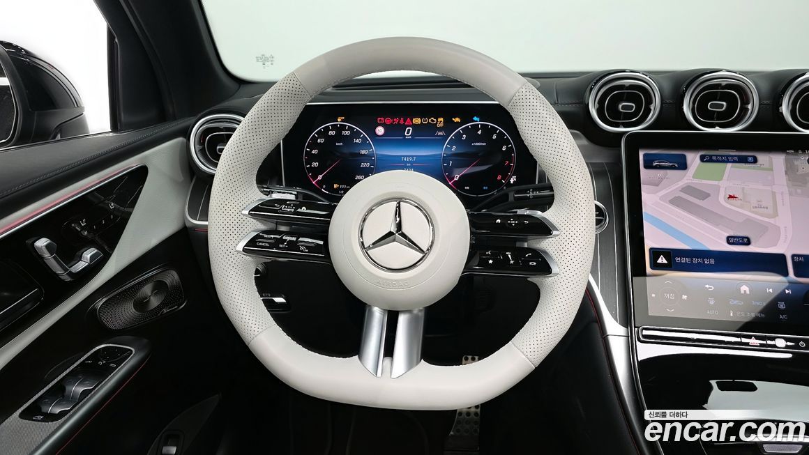 Mercedes-Benz GLC-Class 2025