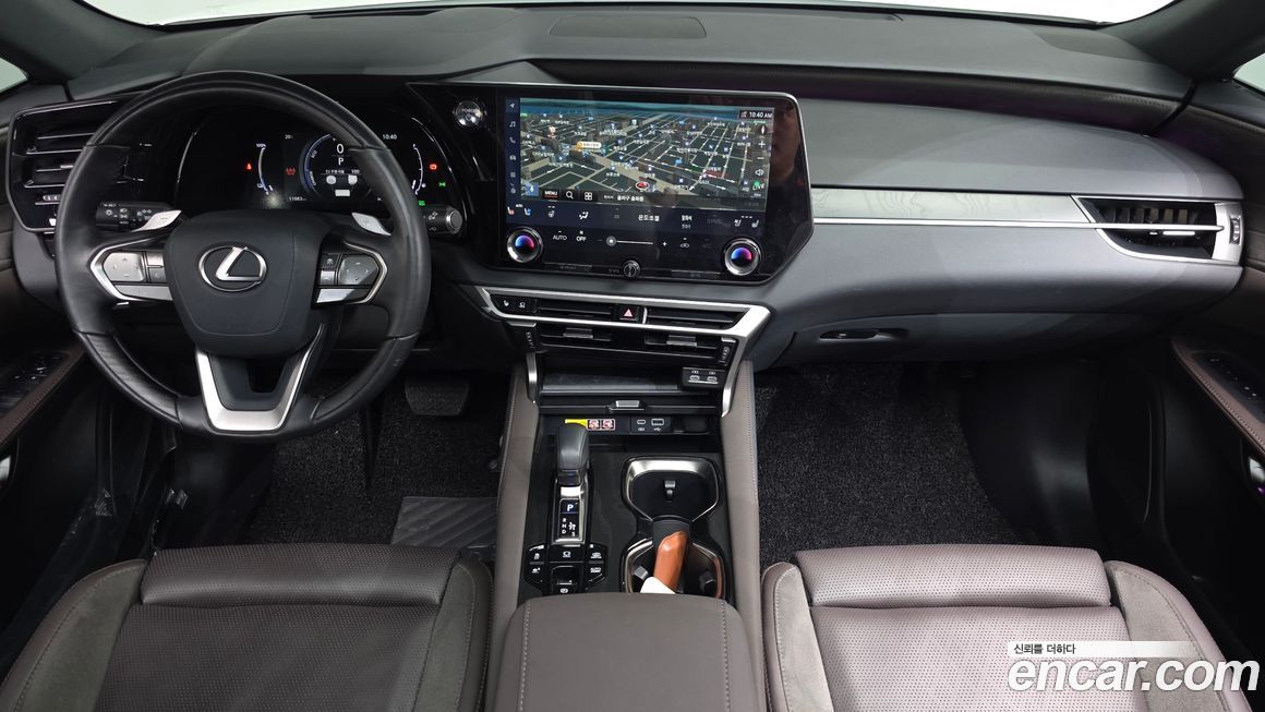 Lexus RX 2024