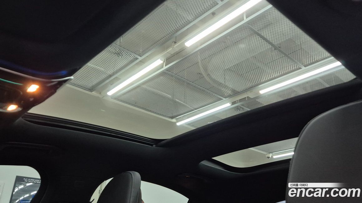 Mercedes-Benz E-Class 2025