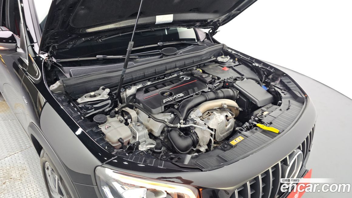 Mercedes-Benz GLB-Class 2023