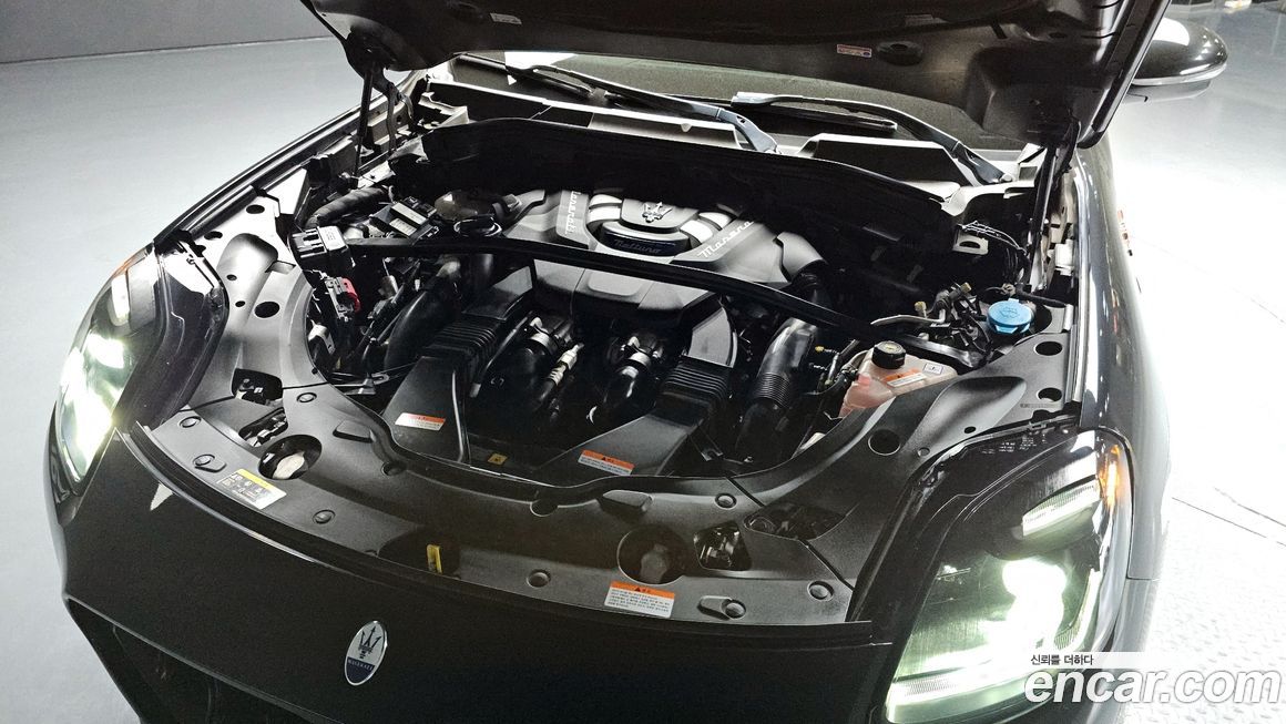 Maserati Grecale 2023