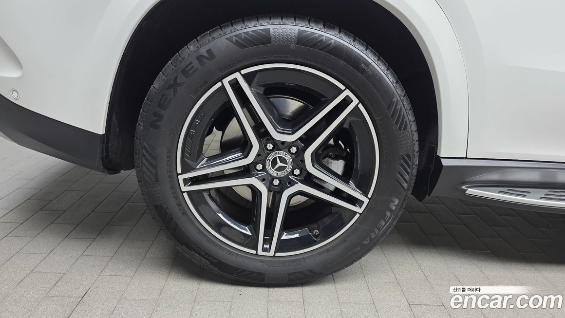 Mercedes-Benz GLE-Class 2021