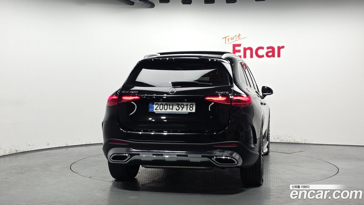 Mercedes-Benz GLC-Class 2025