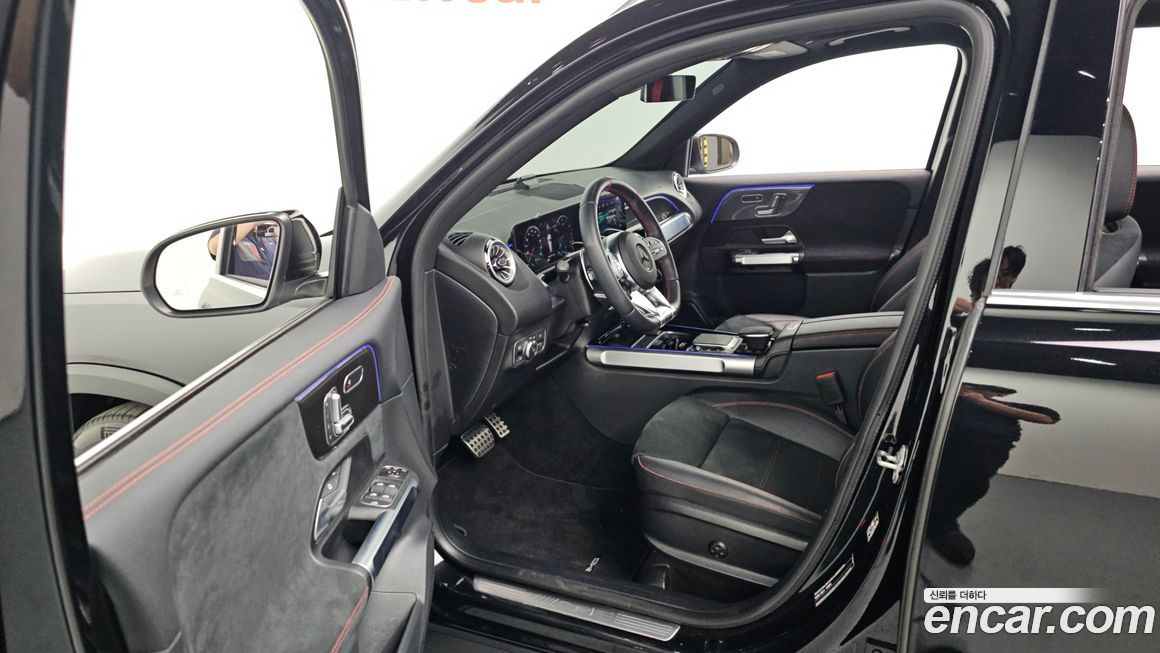 Mercedes-Benz GLB-Class 2023