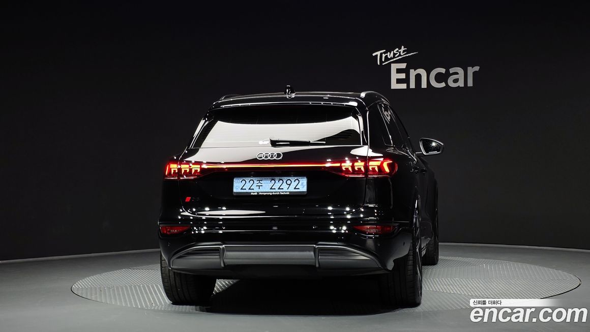 Audi Q6 e-tron 2025