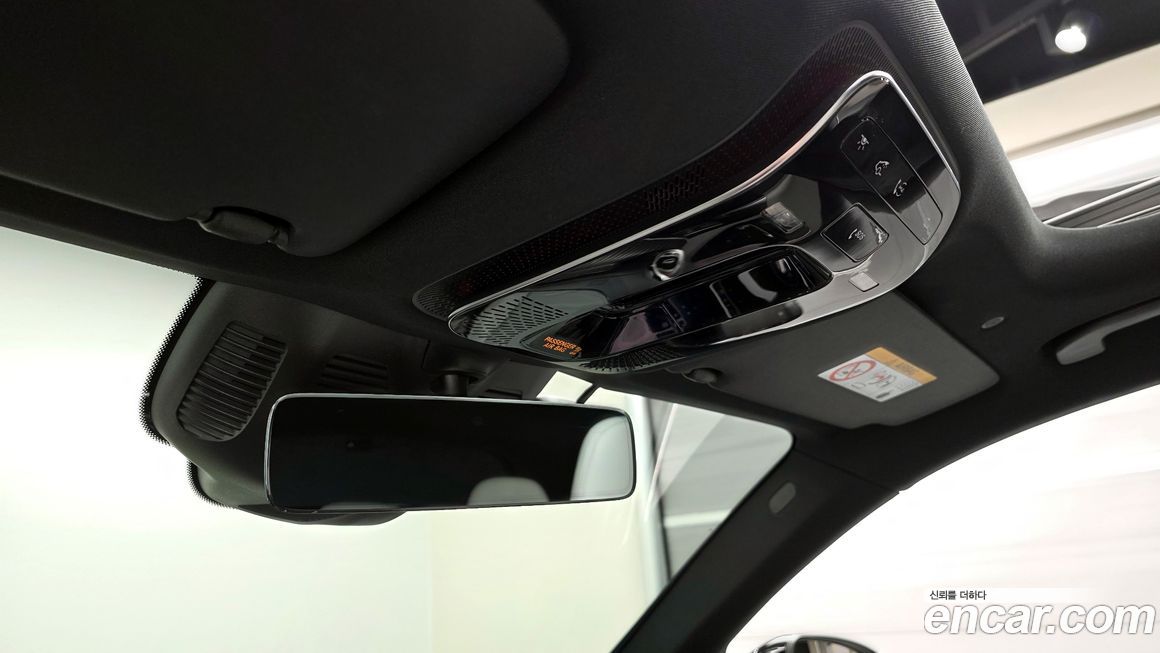 Mercedes-Benz GLC-Class 2025