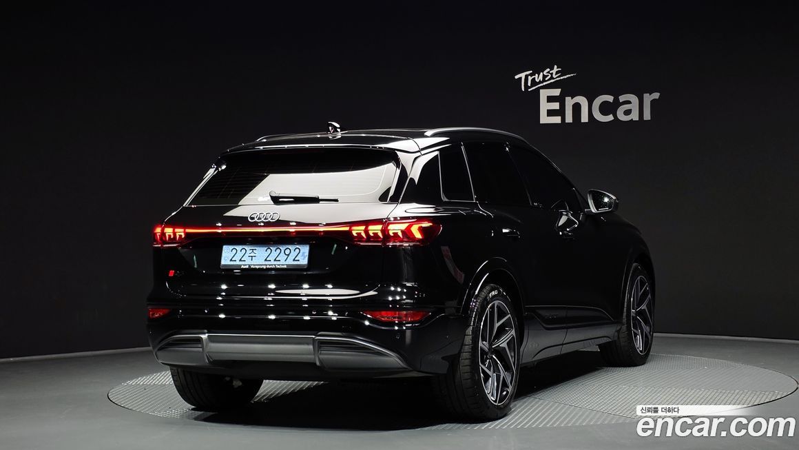 Audi Q6 e-tron 2025
