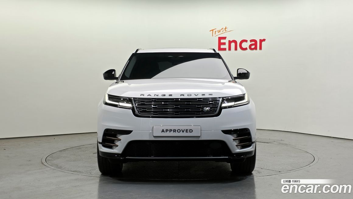 Land Rover Range Rover Velar 2025