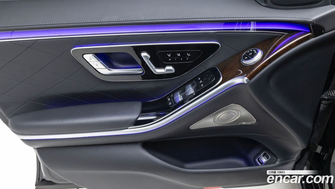 Mercedes-Benz S-Class 2021