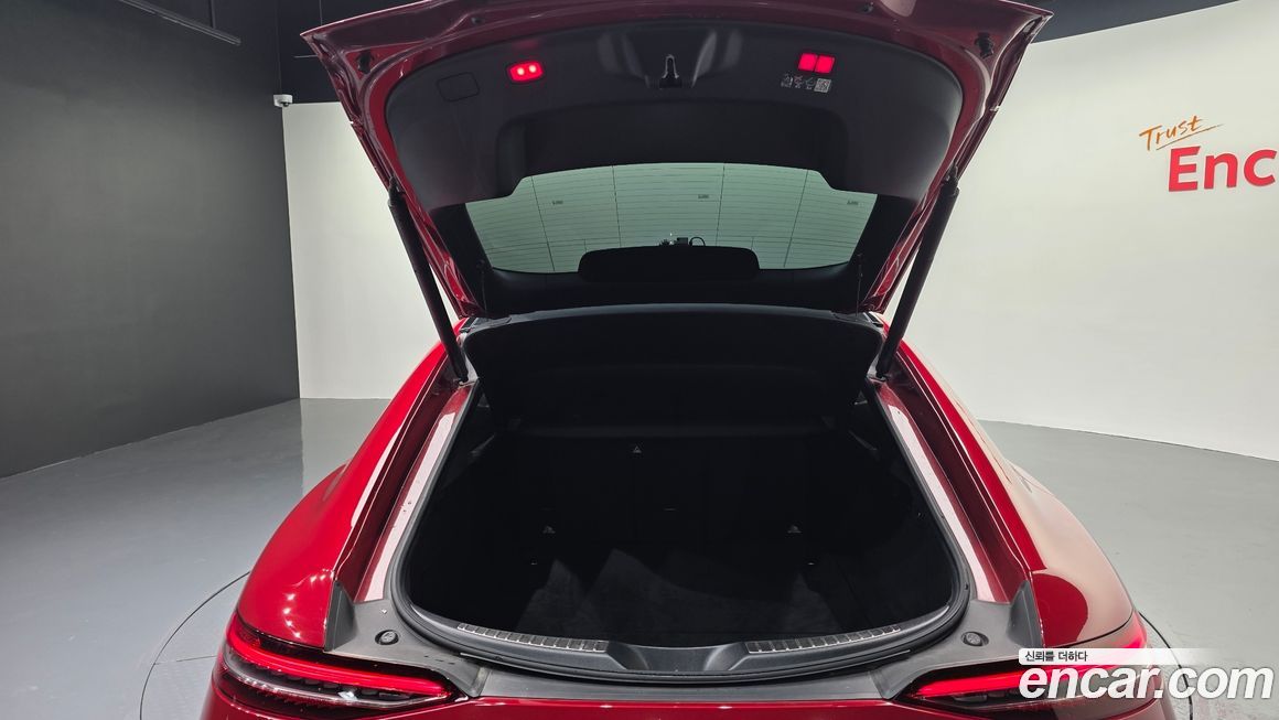 Mercedes-Benz AMG GT 2023